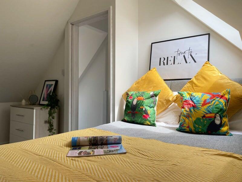Main image of property: Albion Street DY5