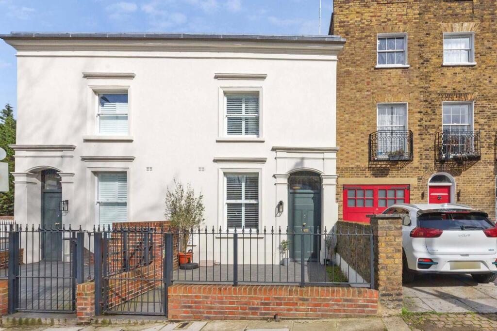 Main image of property: North Hill, Highgate