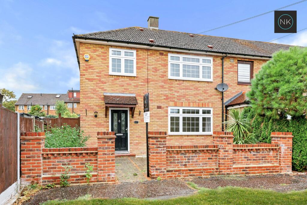 Main image of property: Chester Road, Loughton, Essex, IG10