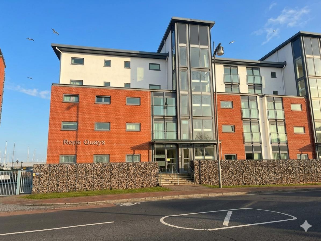 Main image of property: Rope Quays, Gosport