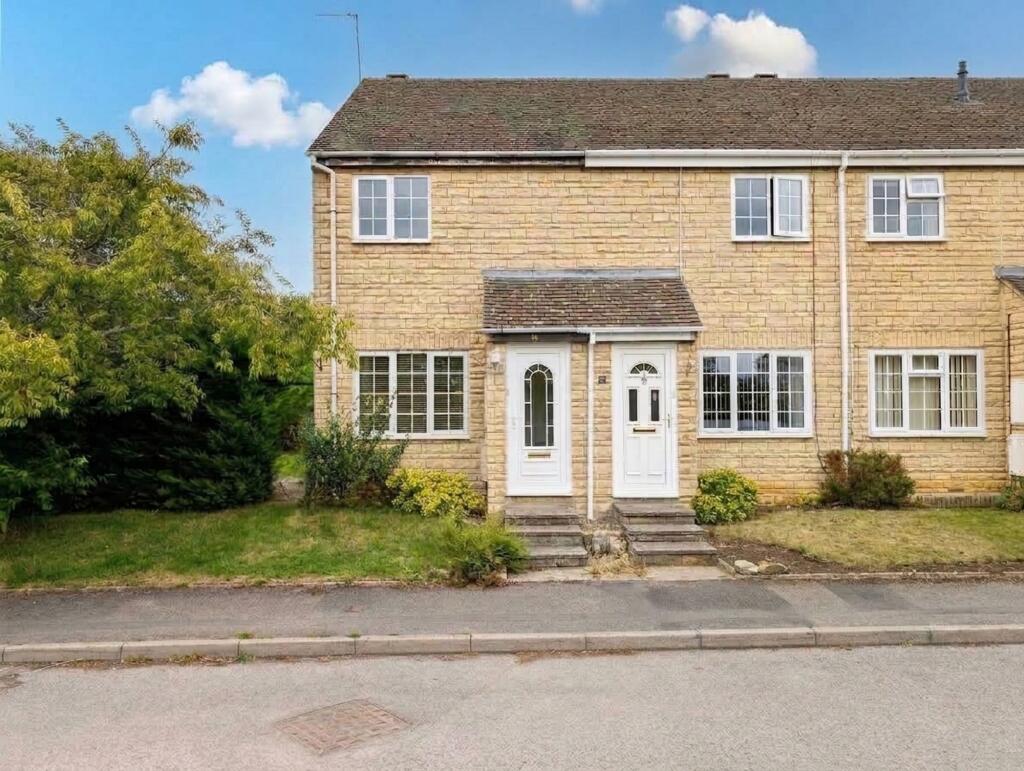 Main image of property: Averill Close, Broadway, WR12