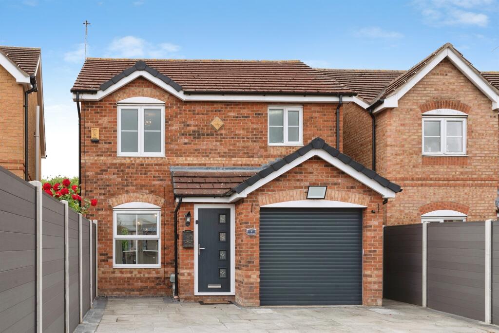 Main image of property: Broadwaters, Kingswood, Hull