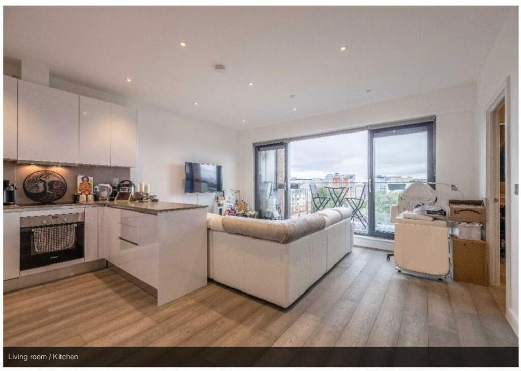 Main image of property: Bath Road, Slough, Berkshire, SL1