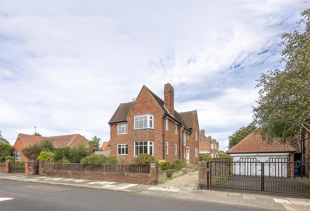 Main image of property: Moorside North, Newcastle upon Tyne