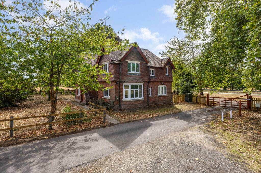 Main image of property: Angmering Park, Angmering, Littlehampton, West Sussex, BN16