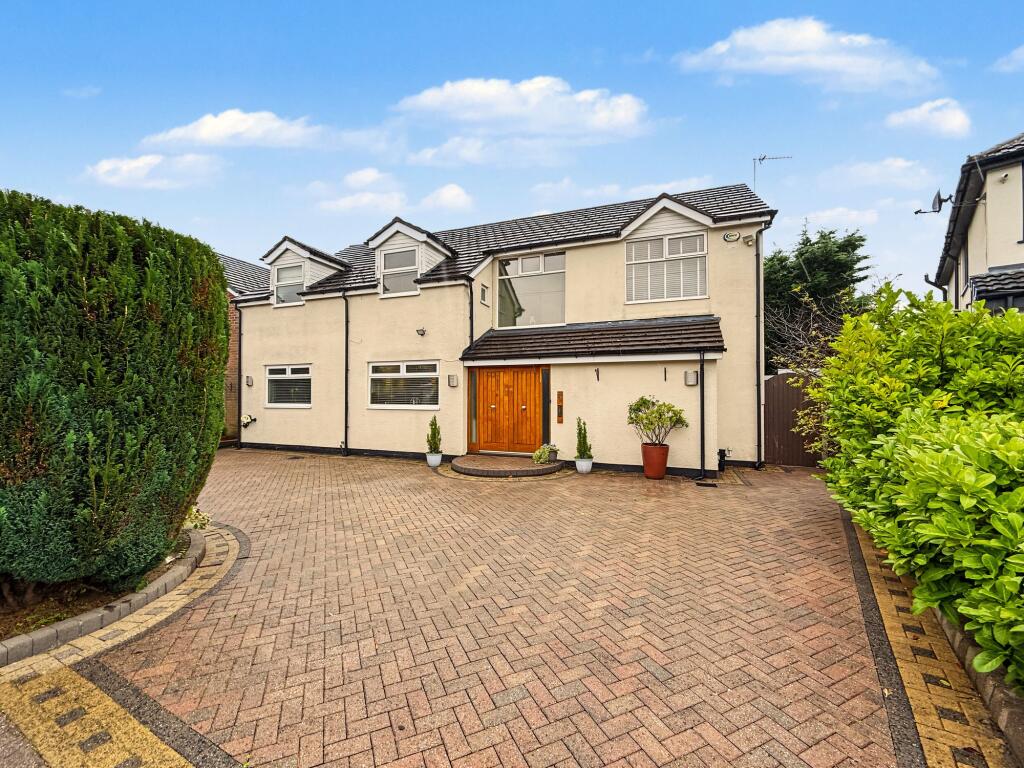 Main image of property: Ferndale Avenue, Whitefield, M45