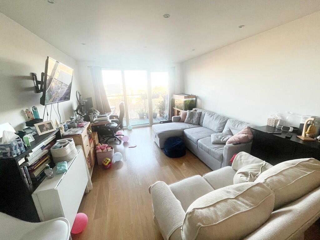 Main image of property: Railway Terrace, Slough