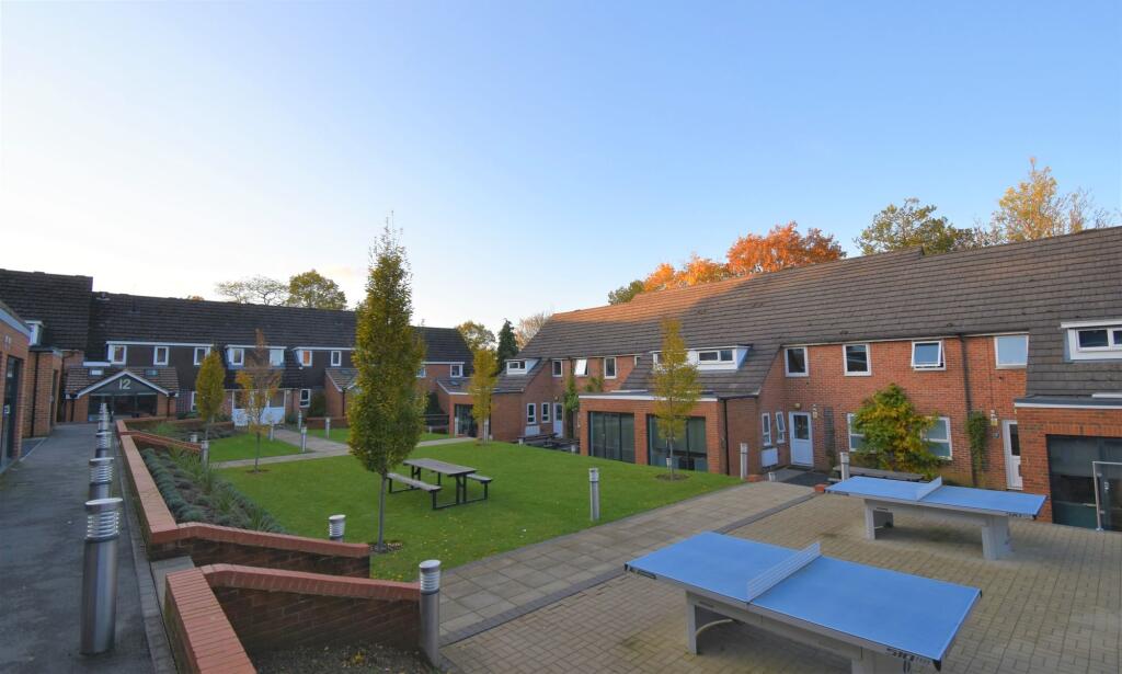 Main image of property: Room 1, Hillside Court, Allcroft Road, Reading, RG1