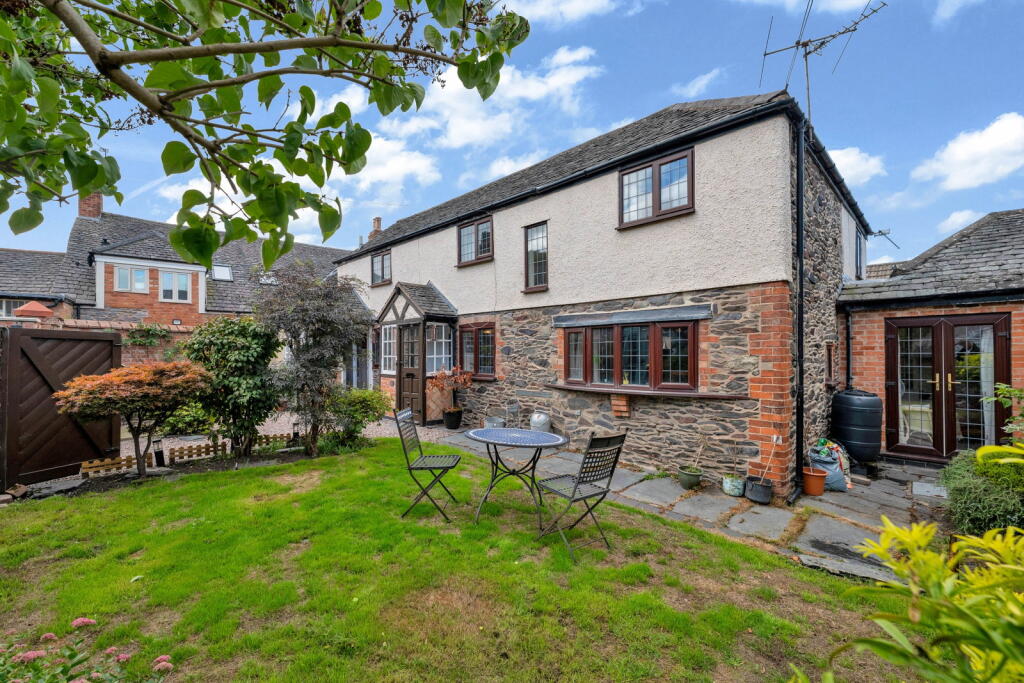 Main image of property: Meadow Road, Woodhouse Eaves, LE12 8SA