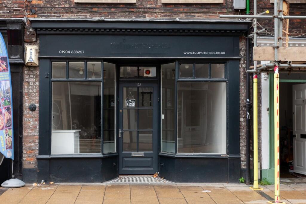 Main image of property: 12a Gillygate, York, YO31 7EQ