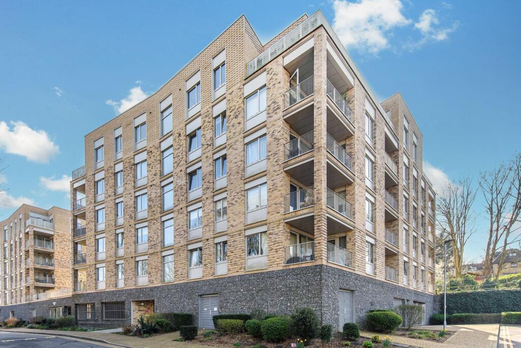 Main image of property: Ridgeway Views, Mill Hill, LONDON, NW7