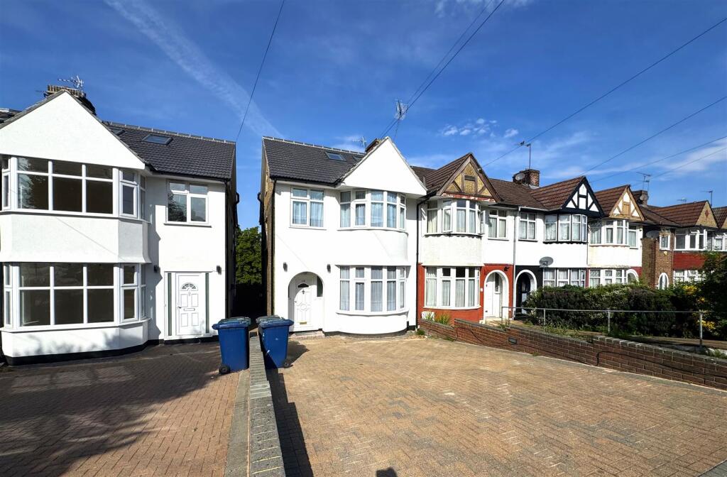 Main image of property: Hampden Way, Southgate, N14