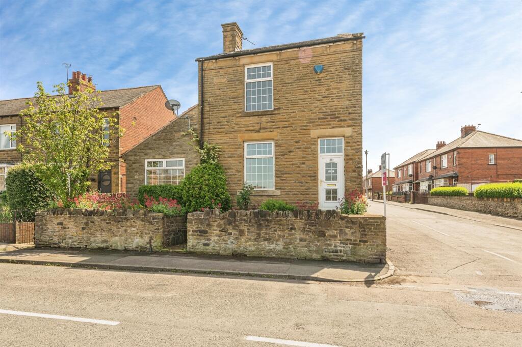 Main image of property: Kirkgate, Hanging Heaton, BATLEY