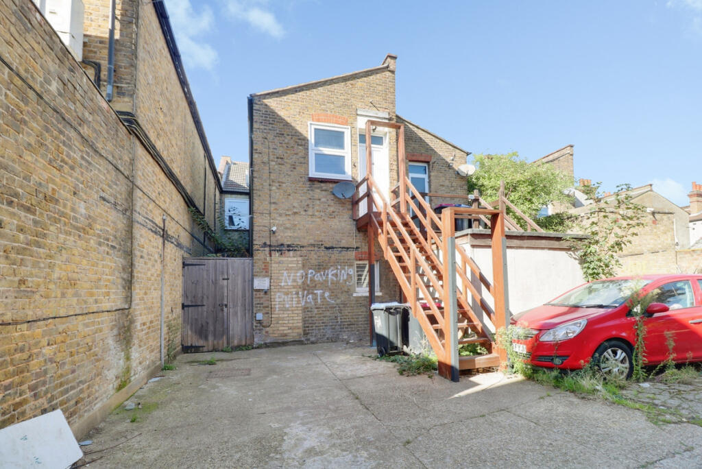 Main image of property: Hamlet Court Road, Westcliff-on-sea, SS0
