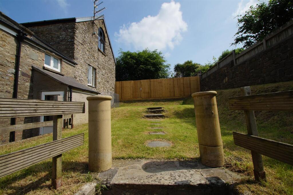 Main image of property: Stable Close, Georgeham