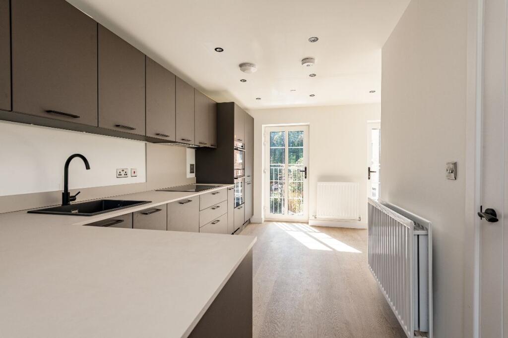 Main image of property: 9 Albert Reed Close