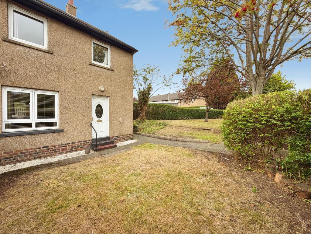 Main image of property: Kemnay Gardens, Dundee, DD4
