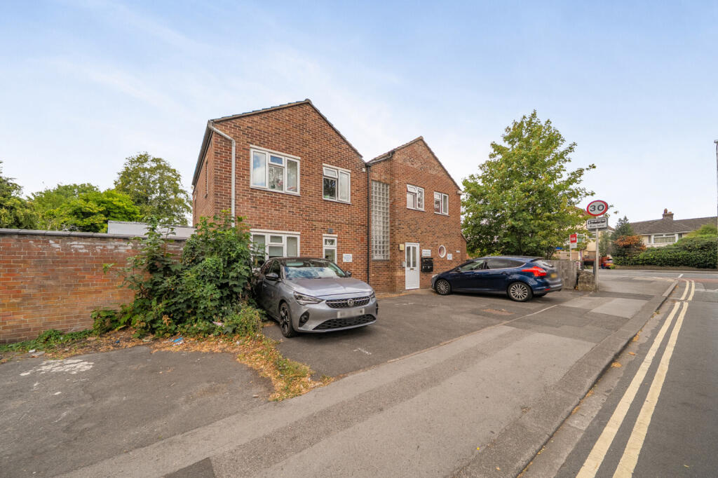 Main image of property: London Road, Headington, Oxford