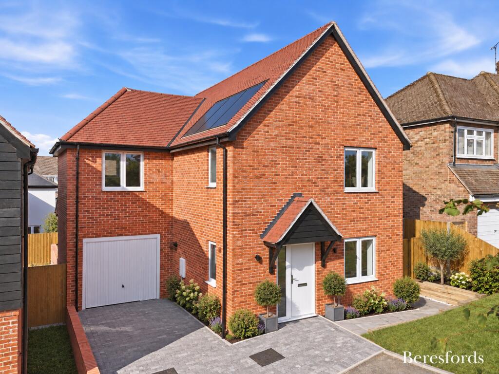 Main image of property: Mascalls Lane, Brentwood, CM14