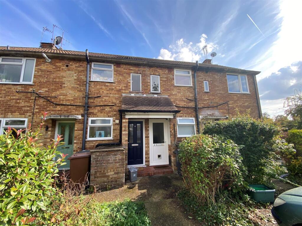 Main image of property: Great Slades, Potters Bar