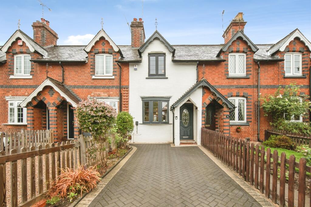 Main image of property: School Lane, Kenilworth