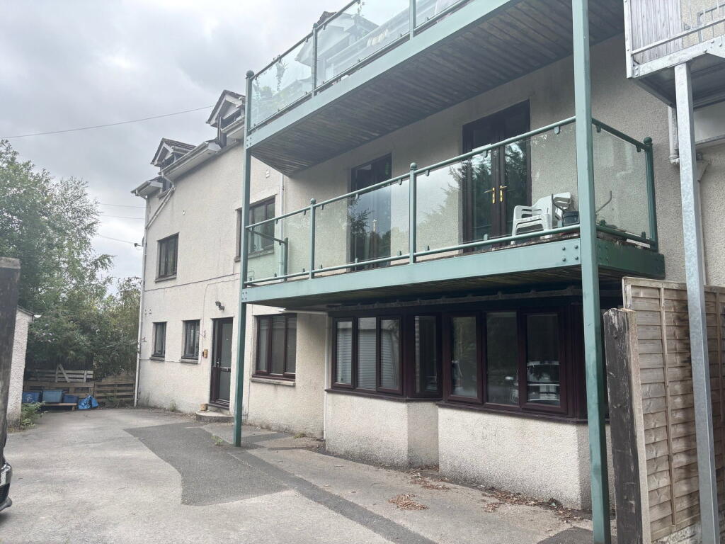 Main image of property: Flat 2, Kingfisher House, Sandside, Milnthorpe, LA7 7HW