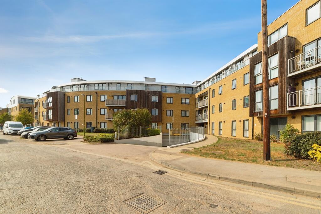 Main image of property: Smeaton Court, HERTFORD