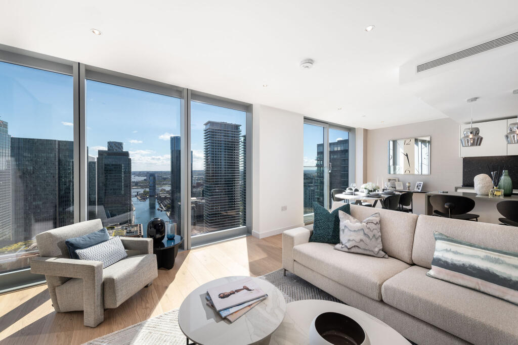 Main image of property: Landmark Pinnacle, Canary Wharf, E14
