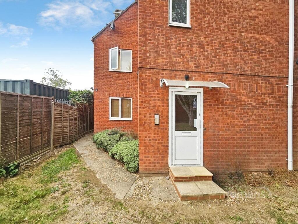 Main image of property: Patricia Close, Slough, Berkshire, SL1
