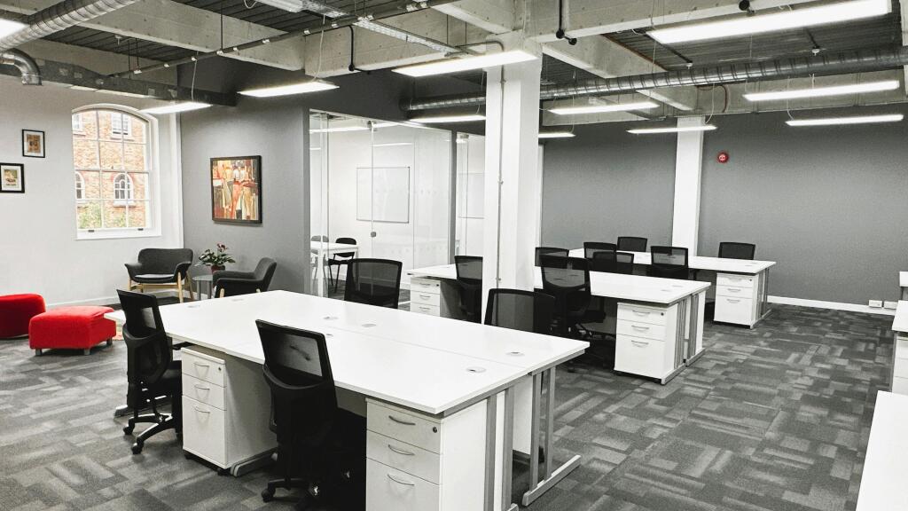 2 Bath Place London EC2A 3dr  suite 22_1.jpg