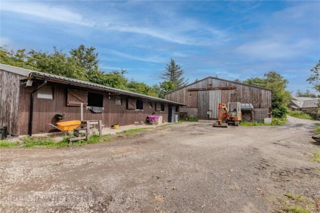 Barn &amp; Stables