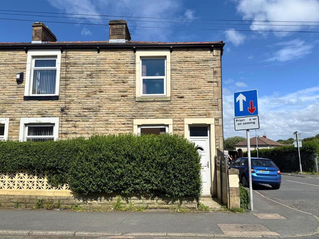 Main image of property: Cog Lane, Burnley