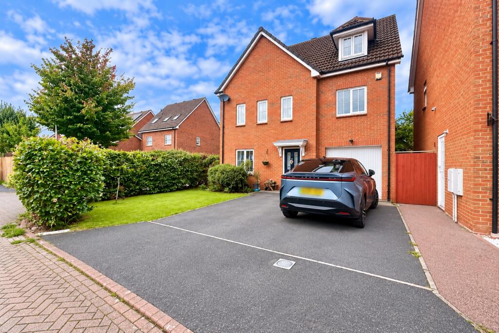 Main image of property: Hallams Drive, Nantwich, Cheshire, CW5