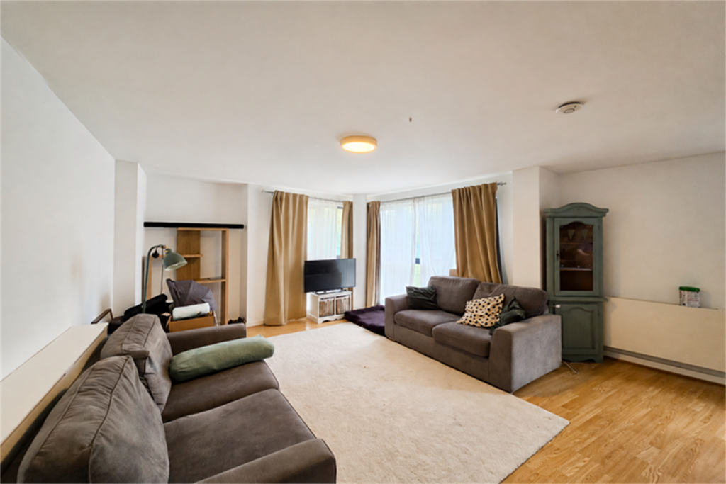 Main image of property: 1 Douglas Path, E14
