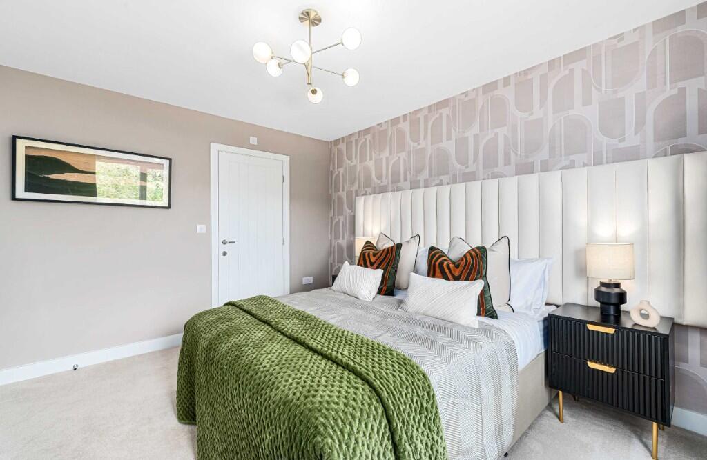 Main image of property: Johnson New Road,
Hoddlesden,
BB3 3QE