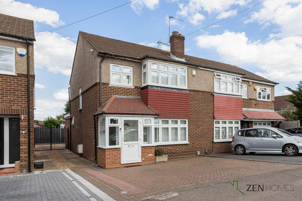 Main image of property: Royal Avenue, Waltham Cross