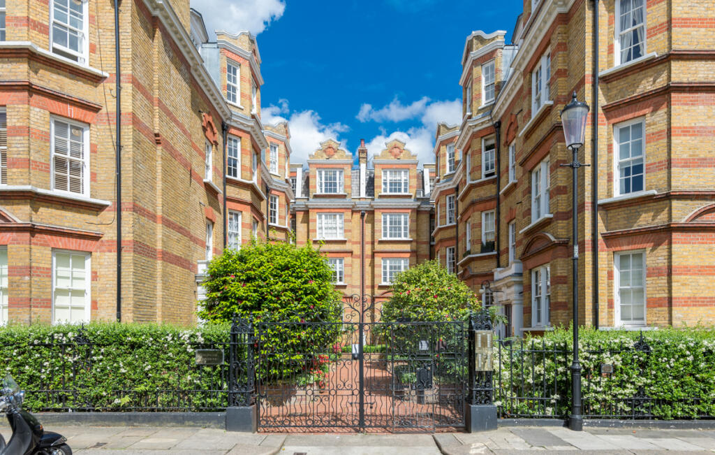 Main image of property: Pitt Street, Kensington, W8