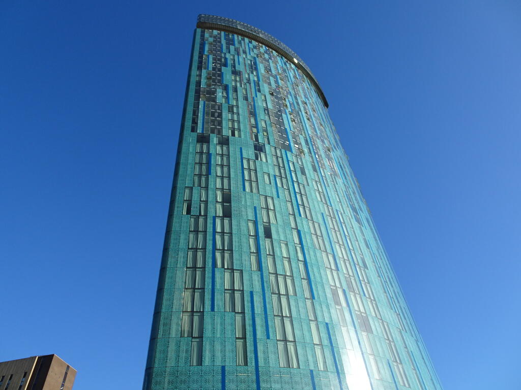 Main image of property: Beetham Tower, 10 Holloway Circus , B1 1BY