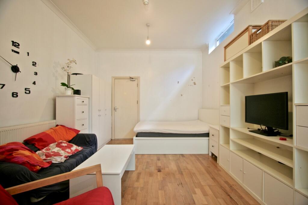 Main image of property: Flat C, Highgate Hill, Islington, London