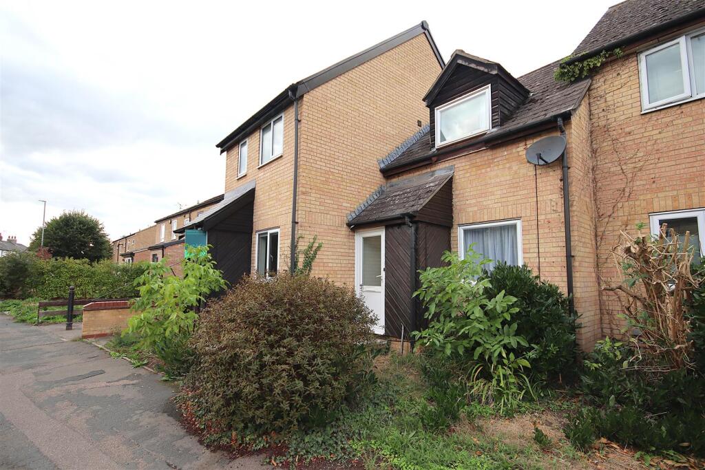 Main image of property: High Street, Chesterton, Cambridge