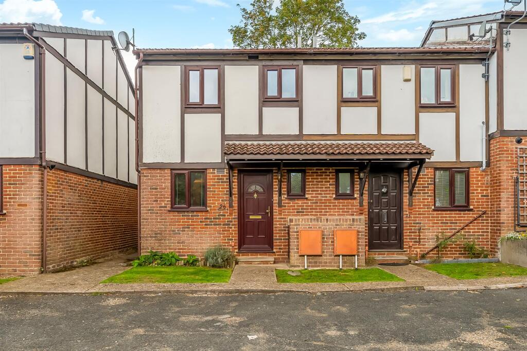 Main image of property: Luscombe Court, Park Hill Road, Shortlands, BR2