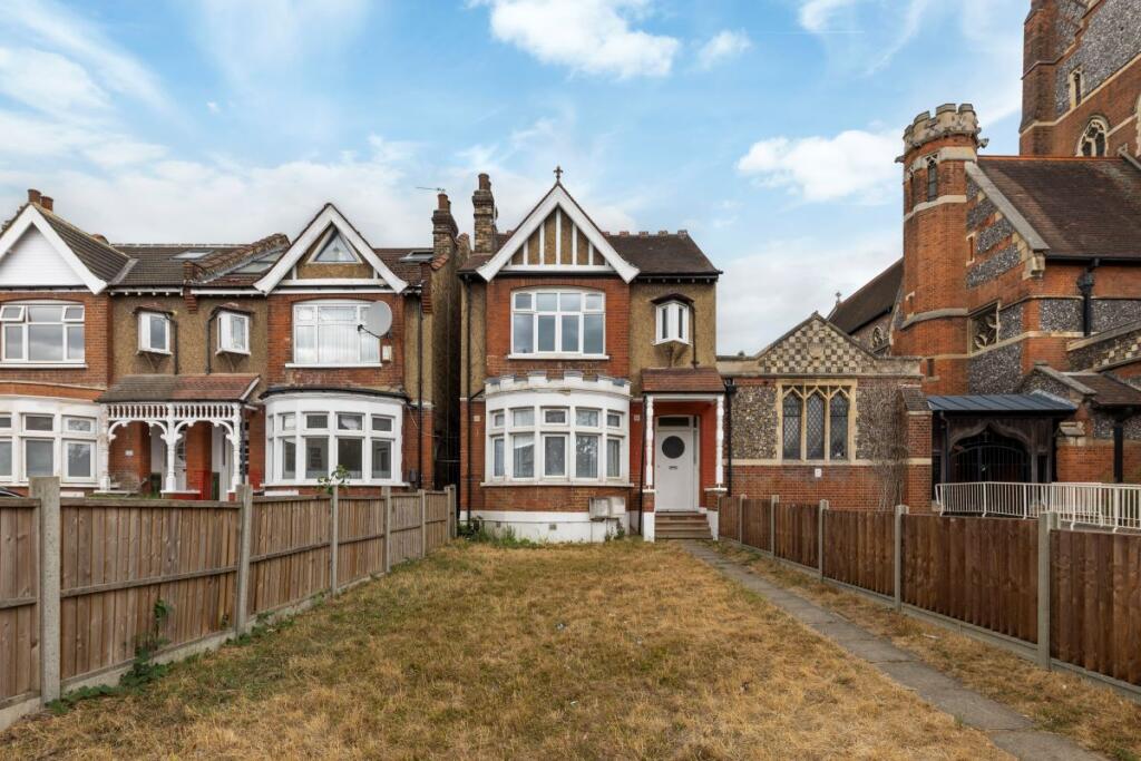 Main image of property: Flats A & B, 509 Green Lanes, Palmers Green, London, N13 4BS