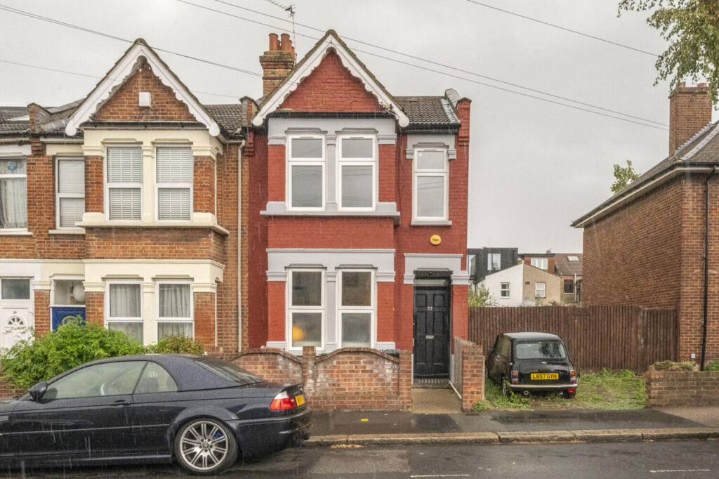 Main image of property: Cantebury Road, Leyton, London, E10
