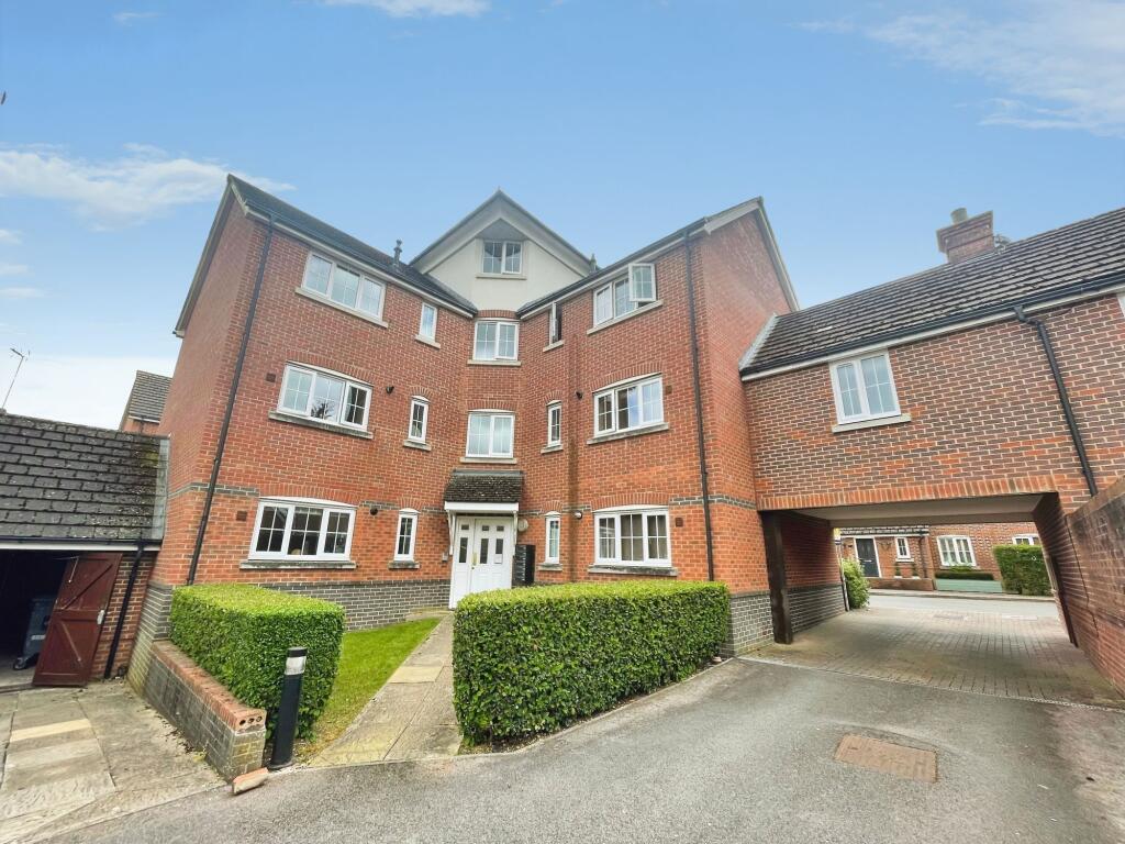 Main image of property: Elvetham Rise, Chineham, RG24
