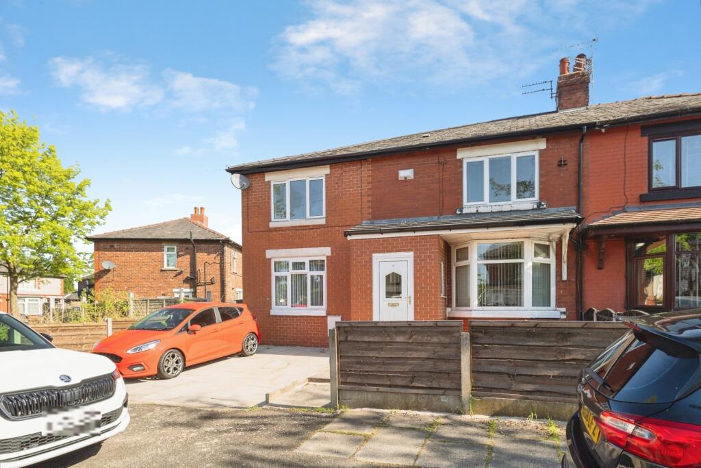 Main image of property: Bromley Crescent, Ashton-under-Lyne, Greater Manchester, OL6