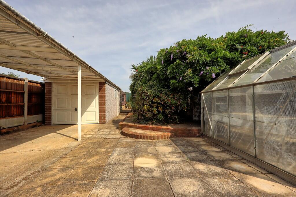 Main image of property: Oxford Road, Rochford