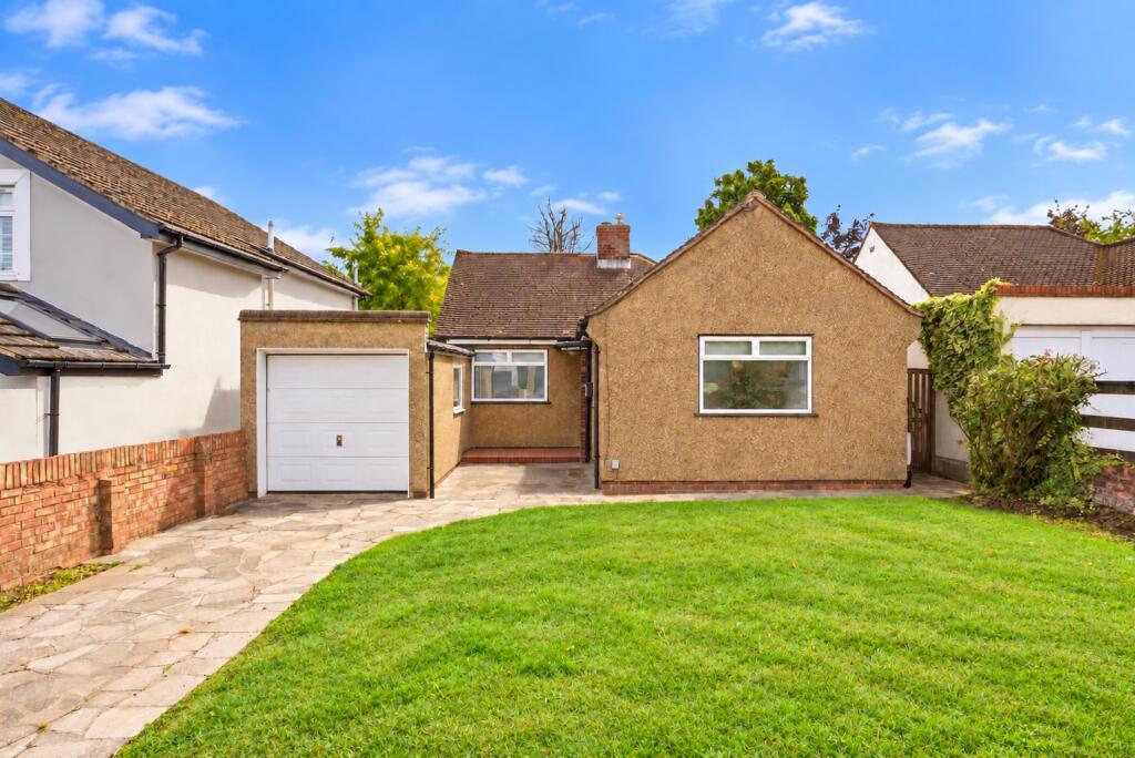 Main image of property: Penn Road, Park Street, St. Albans, Hertfordshire, AL2
