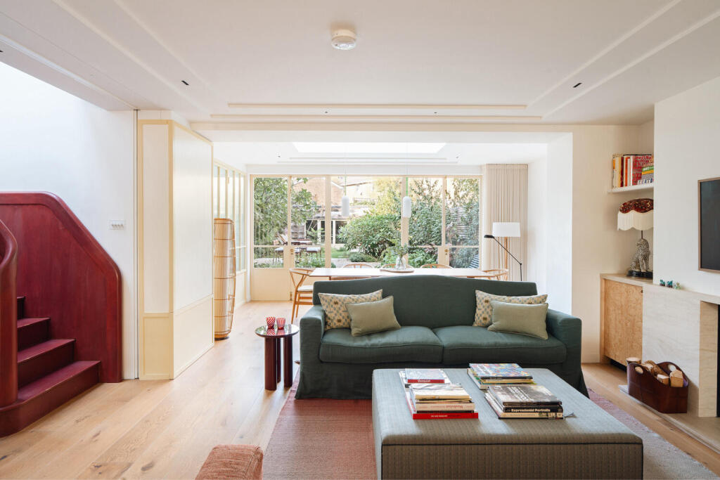 Main image of property: Englefield Road, London