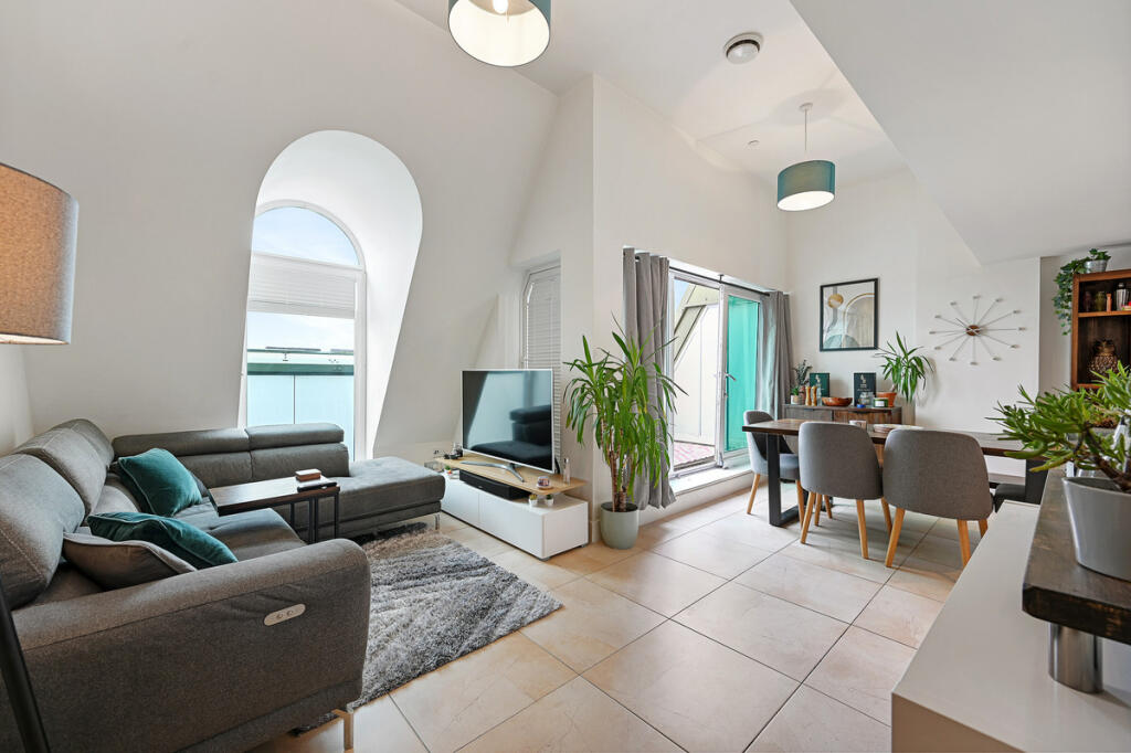 Main image of property: Uxbridge Road, London, W5 2