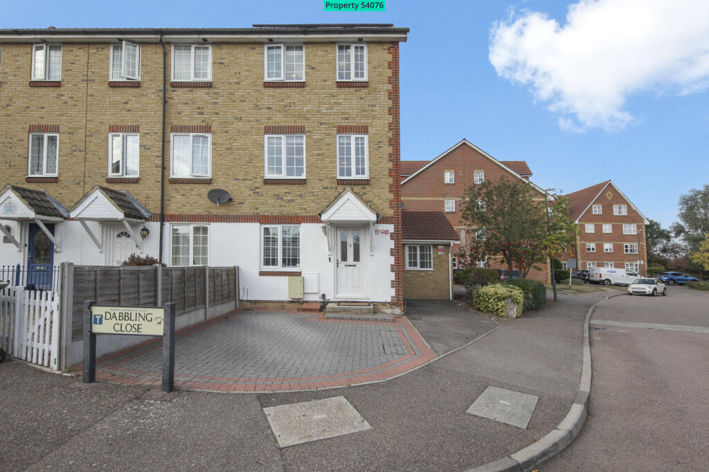 Main image of property: 33 Canada Road, Erith, DA8
